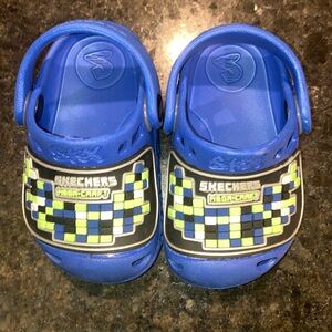 Sketchers Mega Craft Crocs